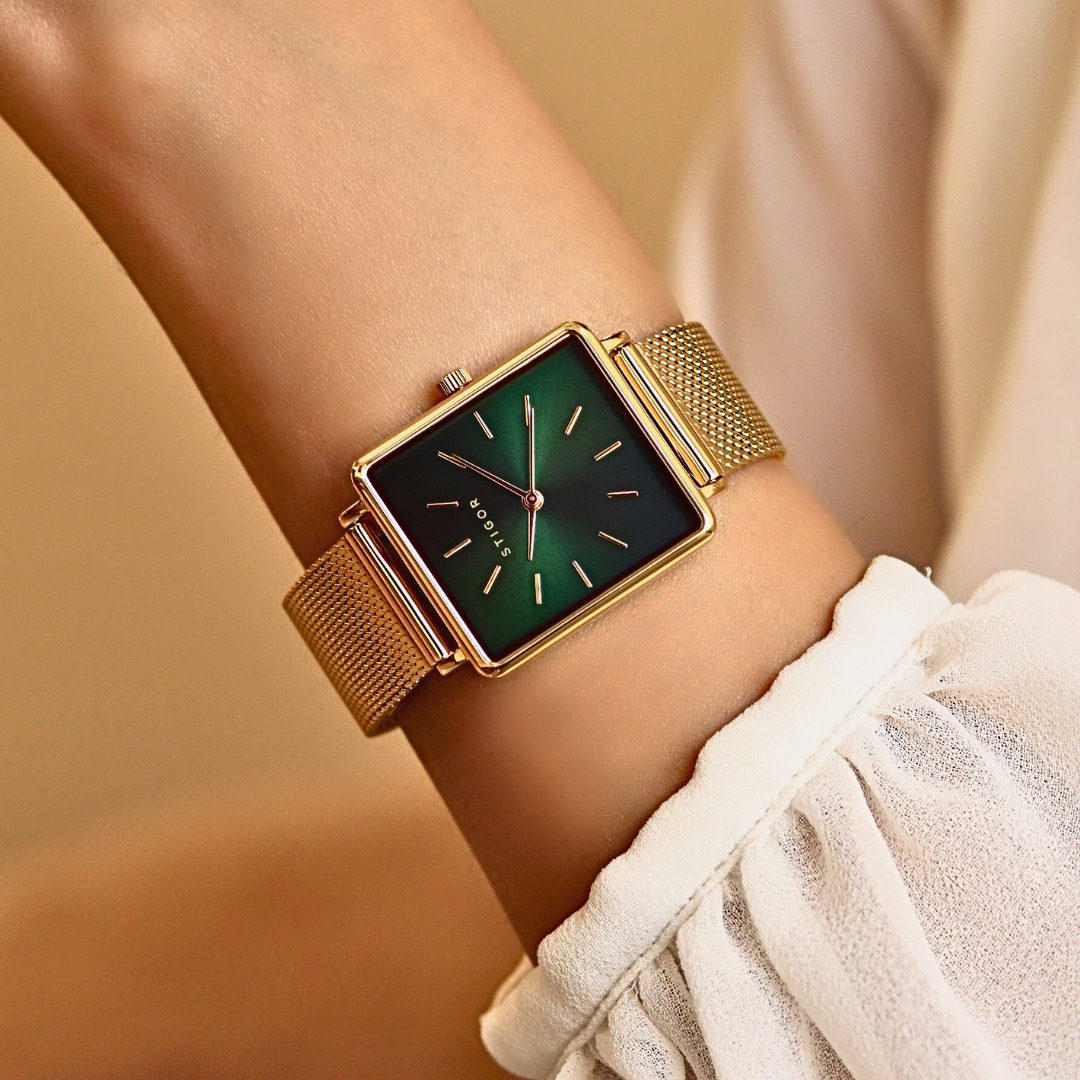 Premium Watches For Women Classic Green Gold STIGOR