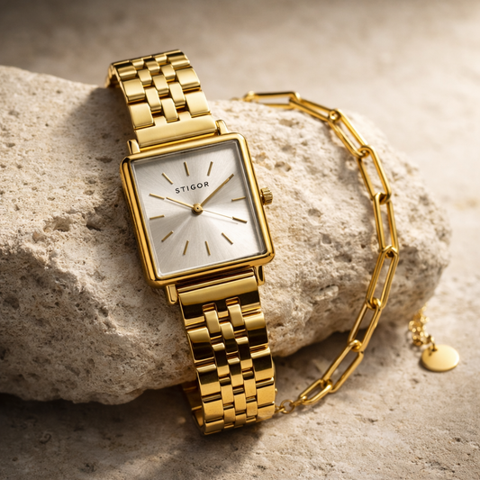 Classic Petite - Satin Gold Paperclip Stack