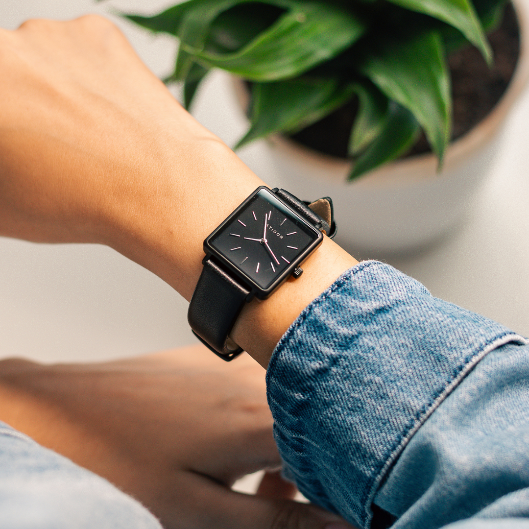 Classic - All Black Leather